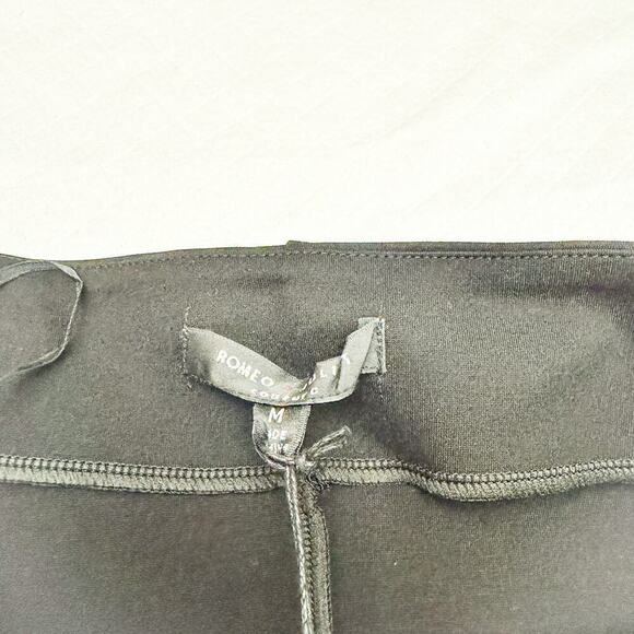 Romeo & Juliet Couture Black Zippered Pencil Skirt Size M NWT - Picture 2 of 5